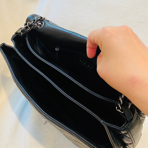 💓Sold💓Large Chanel Square Flap - Picture 10 of 16